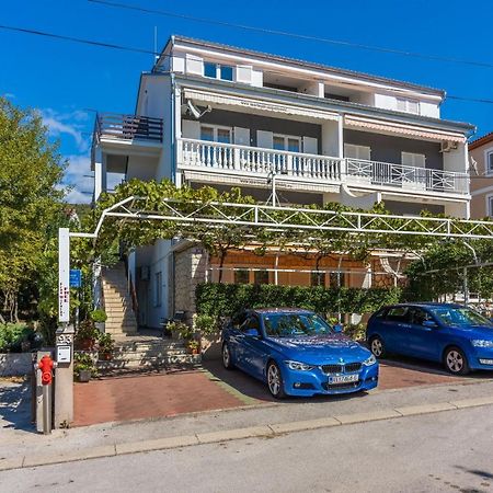 Apartments Pera Selce Bagian luar foto