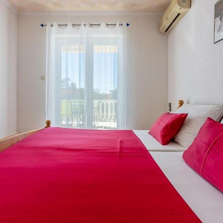 Apartments Pera Selce Bagian luar foto