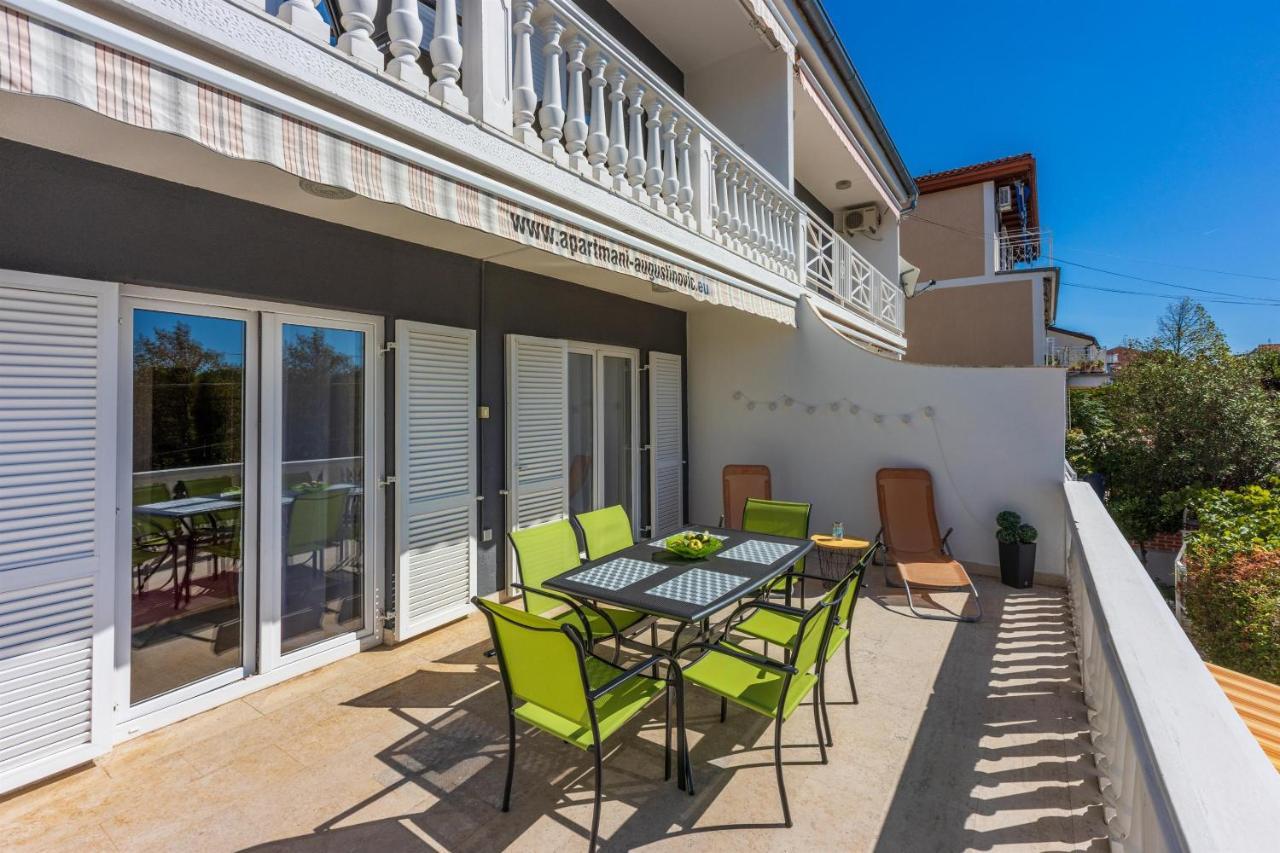 Apartments Pera Selce Bagian luar foto