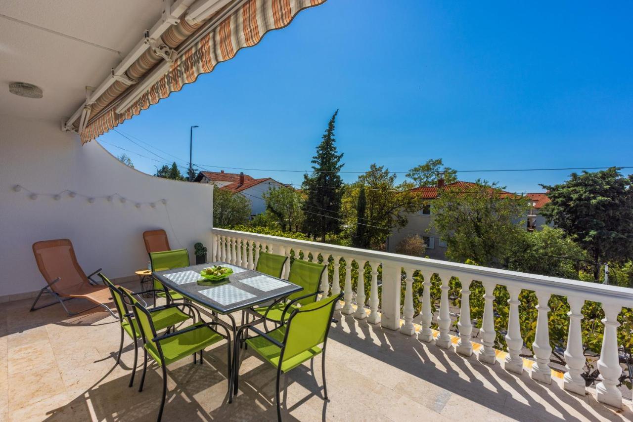 Apartments Pera Selce Bagian luar foto