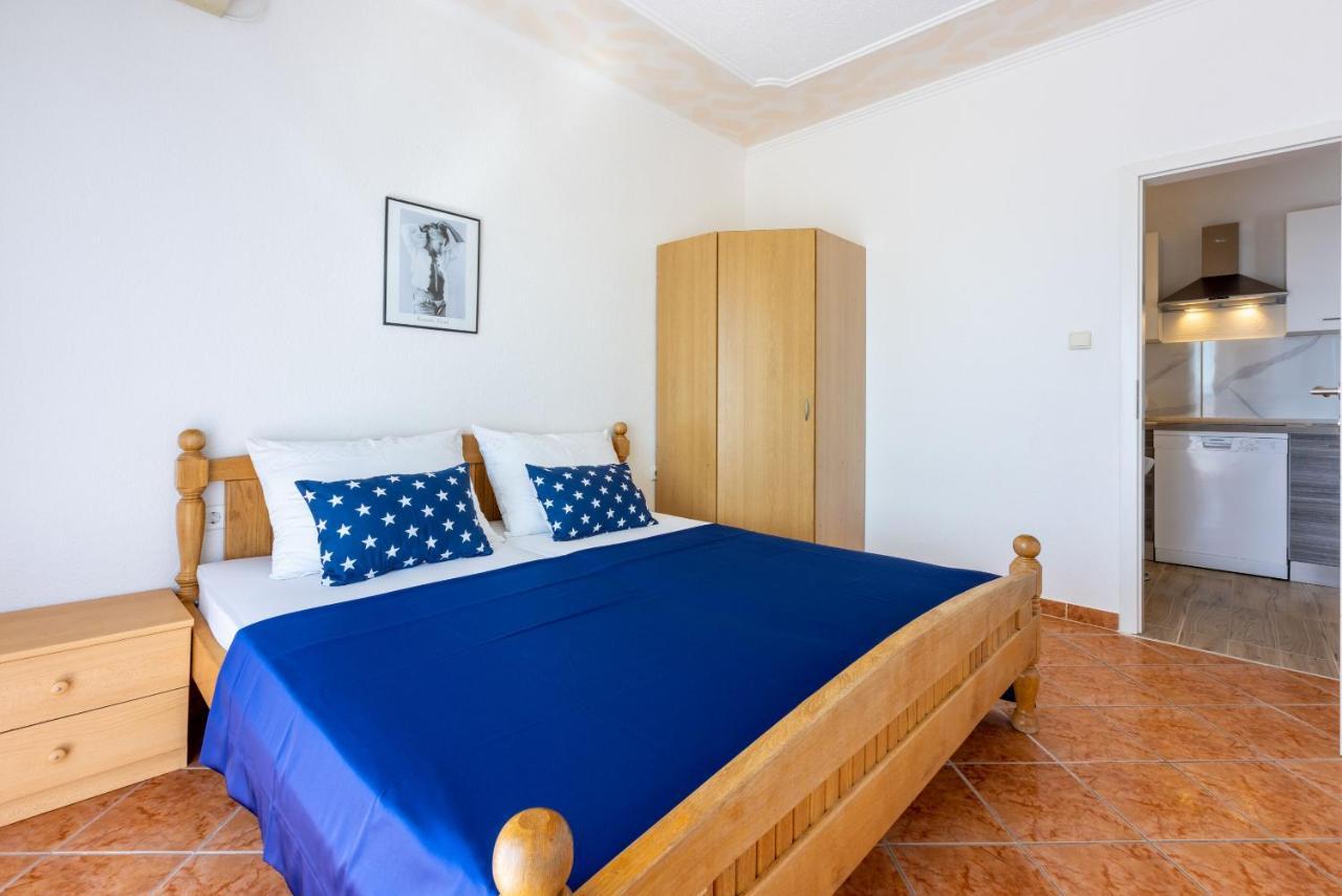 Apartments Pera Selce Bagian luar foto