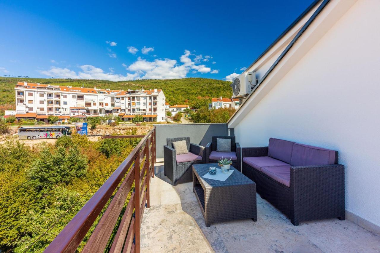Apartments Pera Selce Bagian luar foto