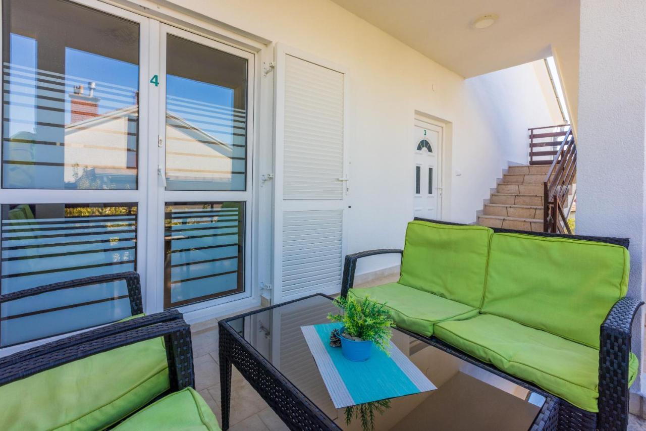 Apartments Pera Selce Bagian luar foto